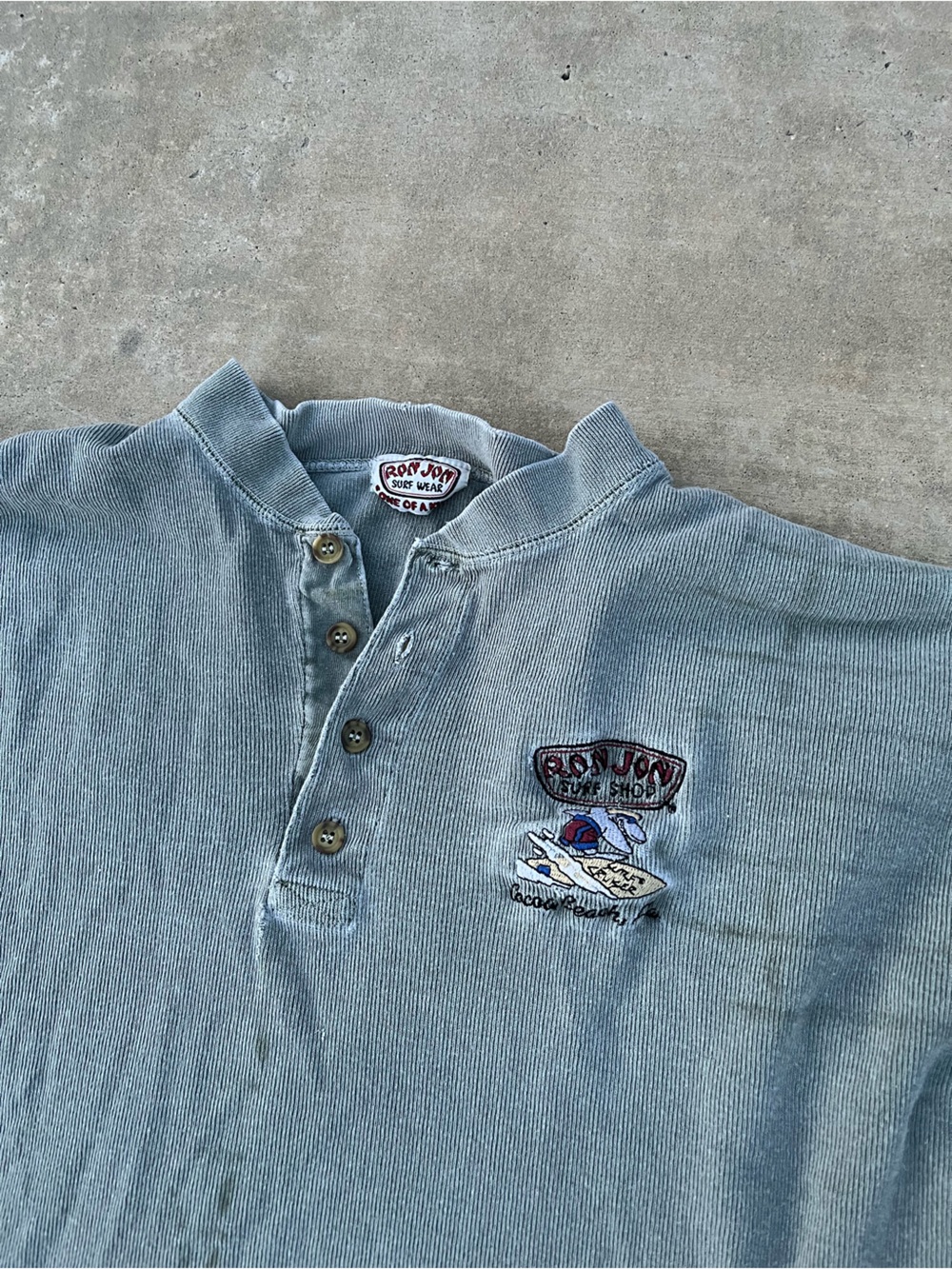 Vintage Ron Jon Surf Shop Green Henley Tee size L - Picture 2 of 8